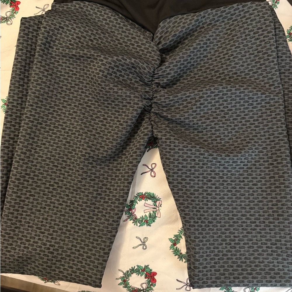 Gray Patterned Leggings